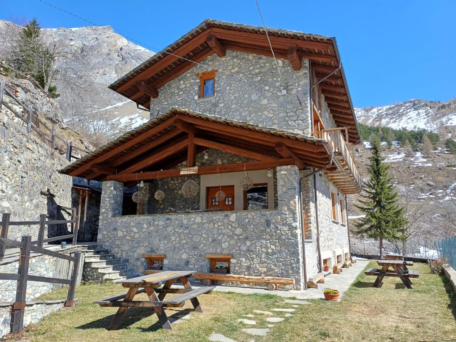 Готель Rifugio Di Chiappera Екстер'єр фото